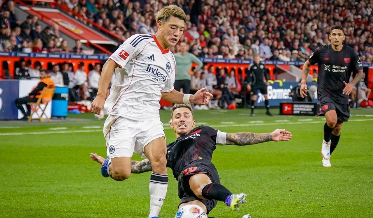 英超焦点战：曼城哈兰德挑战阿森纳防线，塔迪奇战术布局揭秘